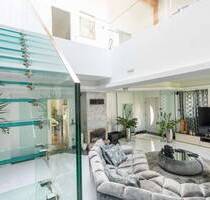 Modernes Mehrfamilienhaus mit Dachterasse, Pool, Sauna und Luxus in Geretsried - Ideal für Familien