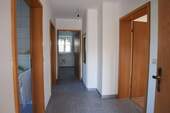 EG Flur - Einfamilienhaus mit 197,00 m² in Aiterhofen zur Miete
