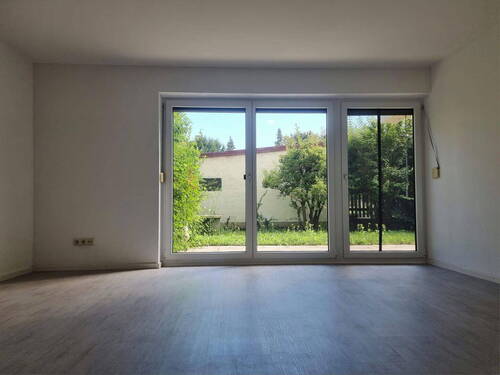 Wohn- Esszimmer - 2 Zimmer Terrassenwohnung zum Kaufen in München