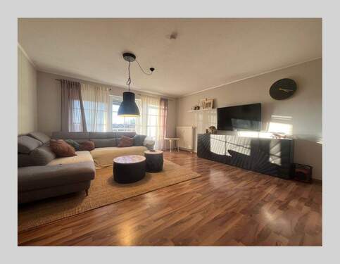 Wohnzimmer - 3 Zimmer Etagenwohnung zur Miete in Kierspe