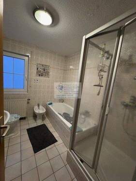 Bad - Vermietete 4 Zi ETW im 2 Stock mit Balkon