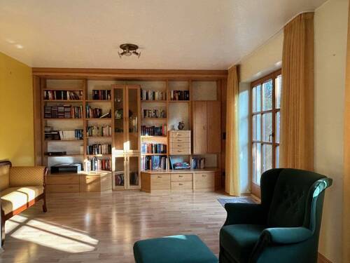 EG -Wohnraum mit Zugang zur Terrasse - 4 Zimmer Doppelhaushälfte zum Kaufen in Herzogenaurach