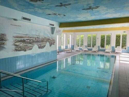 Schwimmbad - Landgasthof mit Hotel - 699.000,00 EUR Kaufpreis,