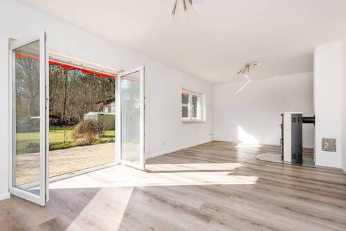 Wohnzimmer - 4 Zimmer Einfamilienhaus in Mühlenbecker Land