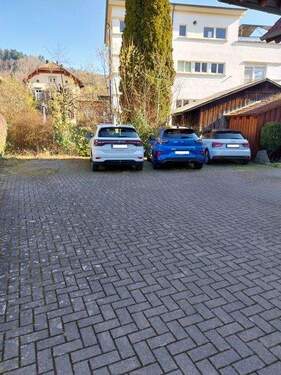 Stellplatz 2. von links - Etagenwohnung mit 75,40 m² in Radolfzell am Bodensee zum Kaufen