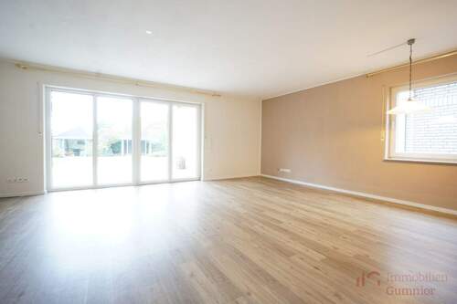 Wohn- und Esszimmer - 