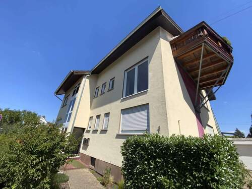 Hausansicht - 4 Zimmer Etagenwohnung zum Kaufen in Walldorf