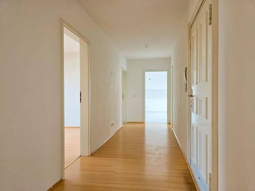 Flur - 3 Zimmer Etagenwohnung in Leipzig