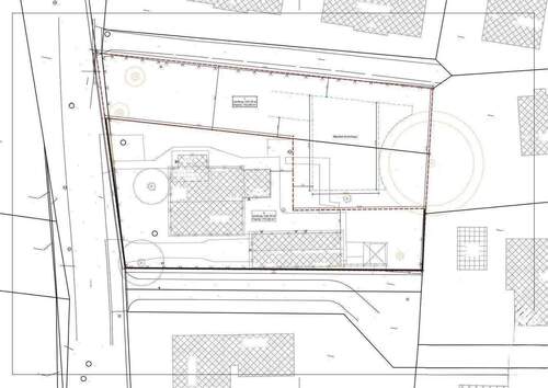 Grundstück rot markiert - 