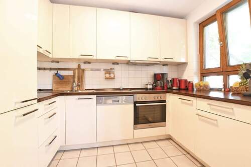 Küche - Etagenwohnung mit 116,80 m² in Germering zur Miete