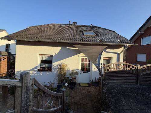 Außenansicht - 6 Zimmer Mehrfamilienhaus, Wohnhaus zum Kaufen in Vlotho