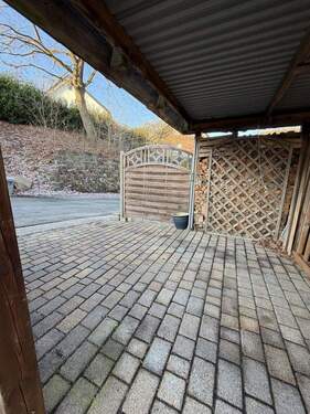 Carport - Mehrfamilienhaus, Wohnhaus mit 175,00 m&sup2; in Vlotho zum Kaufen