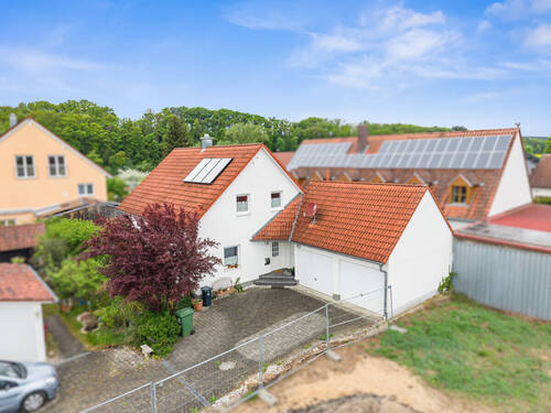 Bild 1 - Hier fühlen Sie sich wohl - Einfamilienhaus in ruhiger Lage