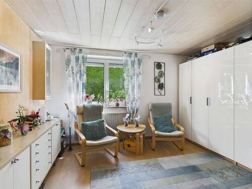 EG Kinder-/ Arbeitszimmer - 