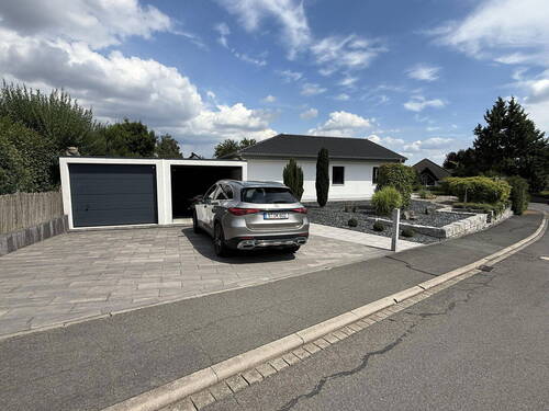 Blick Strassenseite - 