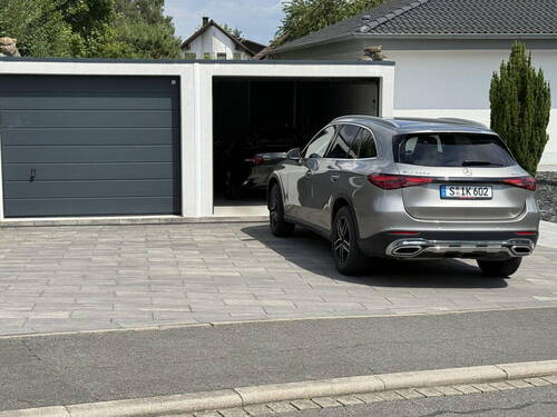 Doppelgarage Stellplätze - 