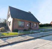 Charmantes Einfamilienhaus mit Einliegerwohnung und solider Bausubstanz in Nordhastedt