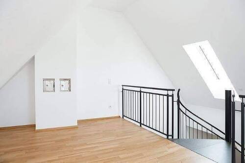 Galerie - 2 Zimmer Etagenwohnung in Nürnberg