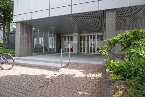 Barrierefreier Zugang - 7 Zimmer Büro zum Kaufen in Oberursel (Taunus)