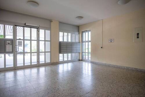 Eingangshalle - Büro in Oberursel (Taunus) zum Kaufen