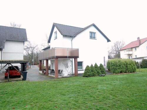 Rückansicht mit Balkon - Etagenwohnung mit 108,00 m&sup2; in Northeim zur Miete