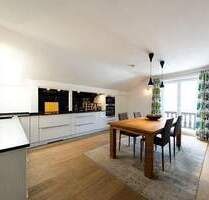 Exklusive, lichtdurchflutete 4-Zimmer-Dachgeschosswohnung in Seenähe - Bad Wiessee
