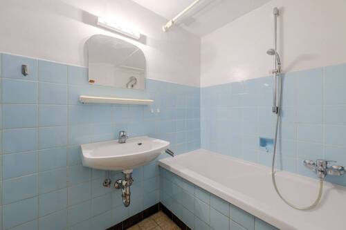 Bad 1-Zimmer-Whg. - 