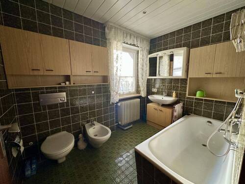 Bad Haus West - 