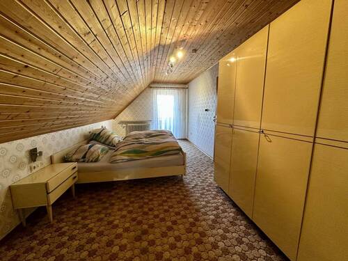 Schlafzimmer (West) - 