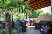 Terrasse am Pool - 6 Zimmer Mehrfamilienhaus, Wohnhaus in St. Leon-Rot