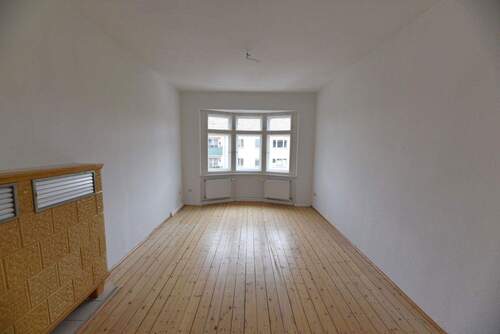 Zimmer 3 - 
