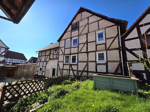 Rückansicht - 7 Zimmer Einfamilienhaus zum Kaufen in Edertal