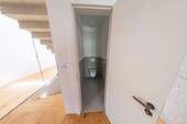 Gäste WC EG - 7 Zimmer Einfamilienhaus in Karlsruhe