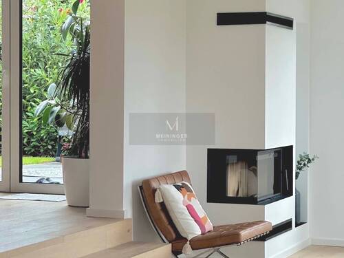 Kamin im Wohnzimmer - Einfamilienhaus mit 220,00 m² in Frankfurt am Main zum Kaufen