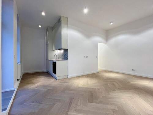 offener Wohn- und Essbereich - 1 Zimmer Etagenwohnung zur Miete in Berlin