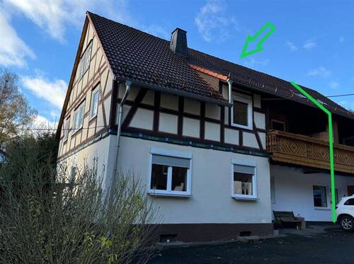 Straßen-Ansicht - 7 Zimmer Doppelhaushälfte zum Kaufen in Vöhl