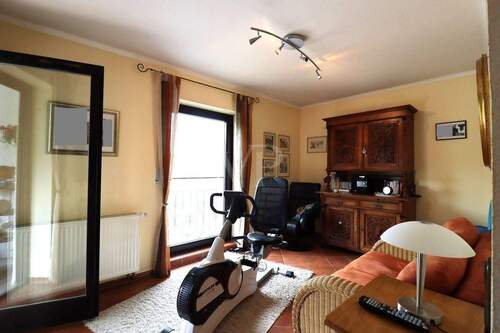 Zimmer EG mit Zugang Wintergarten - 