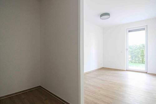 Schlafzimmer mit Ankleidebereich - 