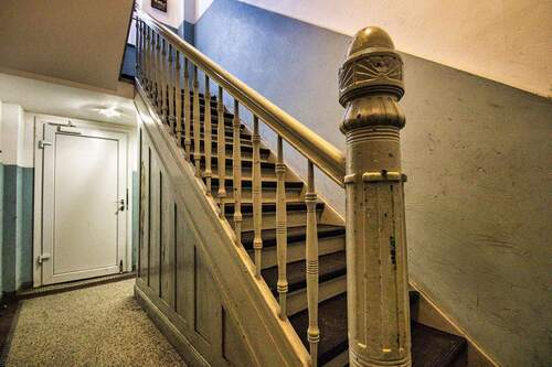 Treppenhaus - Mehrfamilienhaus, Wohnhaus mit 336,00 m&sup2; in Krefeld zum Kaufen