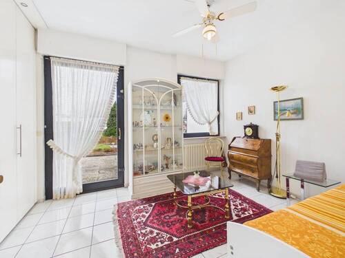 Kind oder Büro mit Zugang zur Terrasse - 