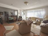 ... mit Zugang zur Loggia - 