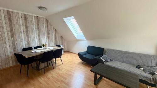 Helle Dachgeschosswohnung - 3 Zimmer Etagenwohnung in Ankum