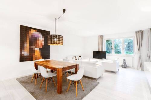Großzügiger Wohn-Essbereich - 3 Zimmer Etagenwohnung in München