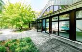 Sehr ansprechender Wellnessbereich mit Poll und Sauna. - 