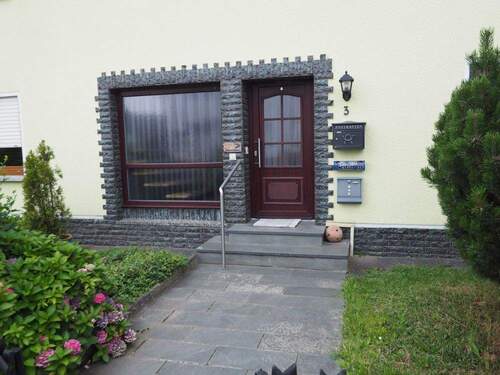 Eingangsbereich - 5 Zimmer Einfamilienhaus in Hattert