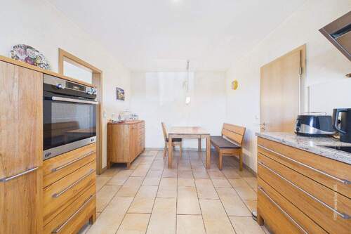 Küche mit Essbereich - 