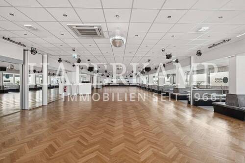 Ansicht ges - Büro mit 651,50 m&sup2; in Hamburg zum Kaufen