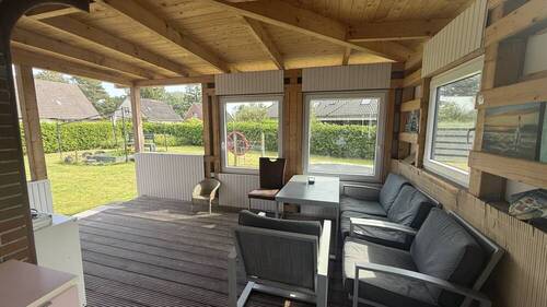 Überdachte Terrasse - 6 Zimmer Einfamilienhaus in Sande