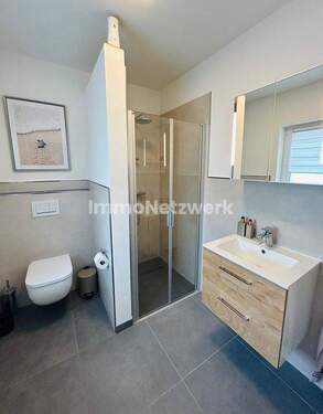 Gäste WC und Dusche - 