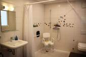 Bad mit Dusche - 1 Zimmer Etagenwohnung in Chemnitz